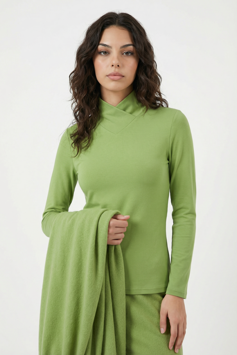 LEONOR | Camiseta Elegante Cuello Alto