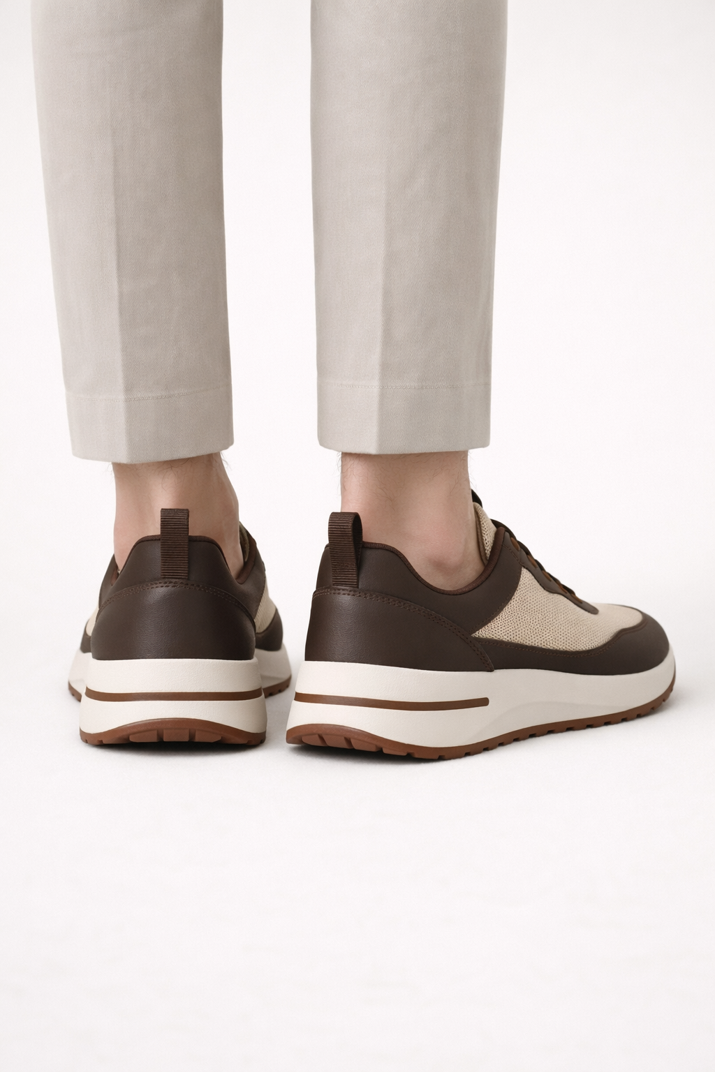 Voyager Couture Sneaker Taupe