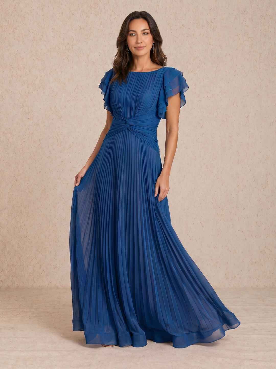Pleated dress with knot detail
