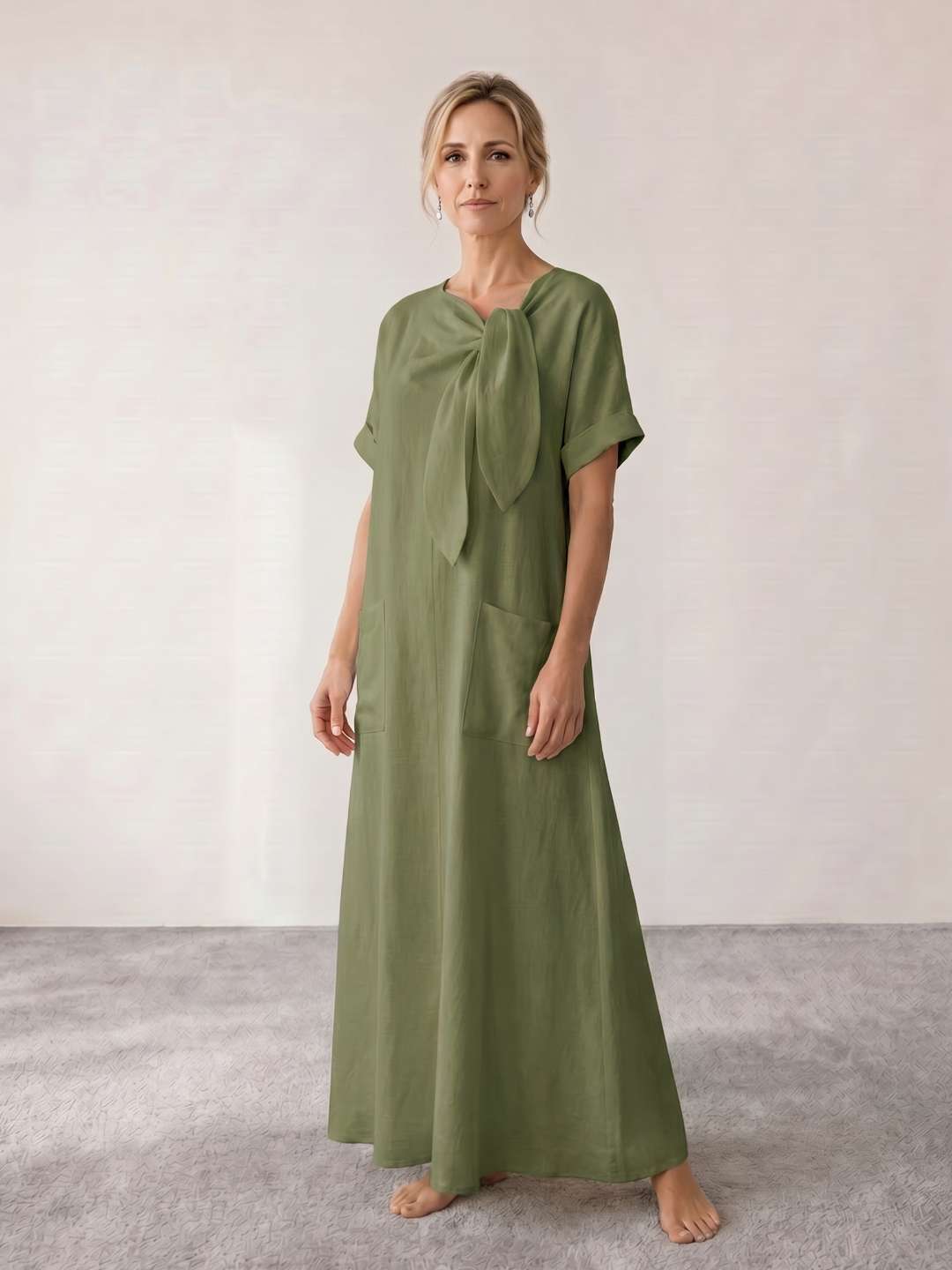 Flowy midi dress with neck tie
