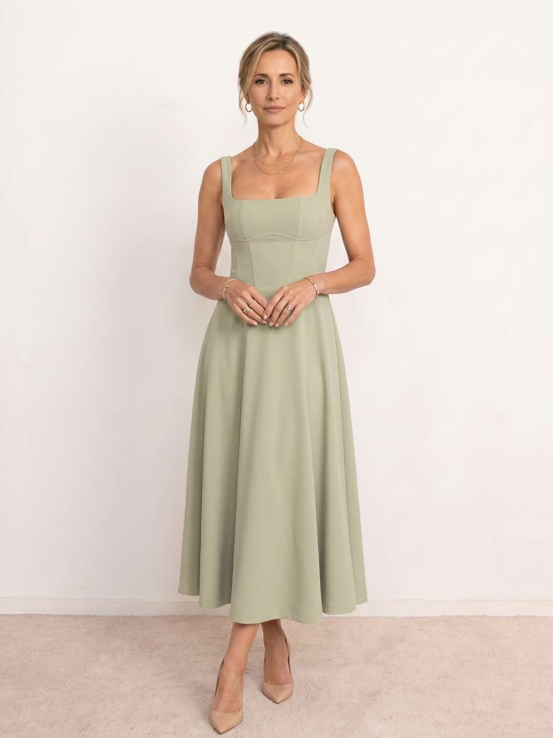 Midi dress with square neckline