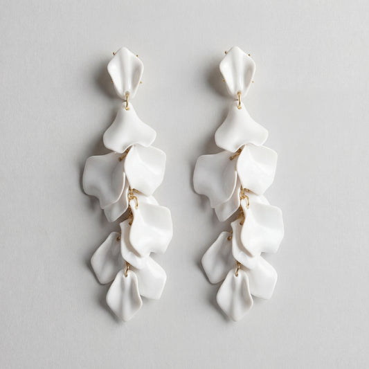 Pendientes de Gotas con Pétalos de Orquídea