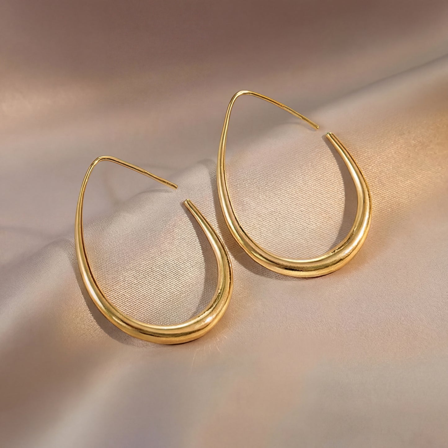 Elegant Oval Earrings